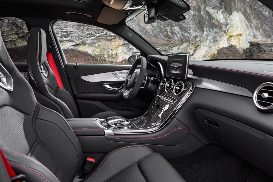  Mercedes-AMG GLC43 4Matic 2016 года  (фото 22 из 24)